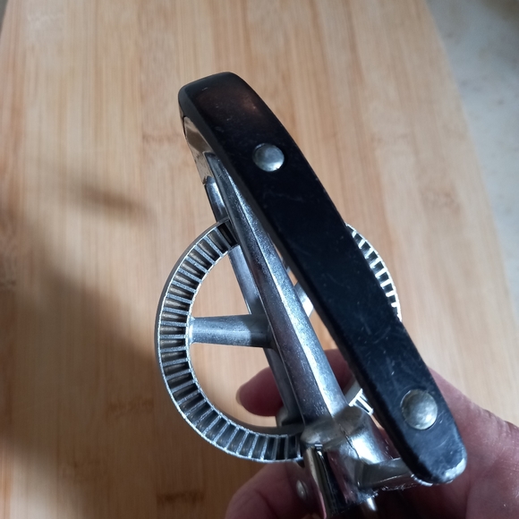 Vintage egg beater - Picture 3 of 4